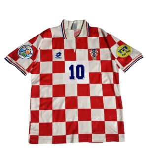 CROATIA 1996 HOME KIT-Player Isuue